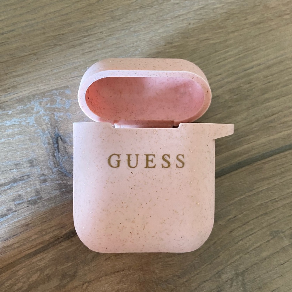 Guess Airpod Case